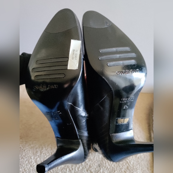 Brand New knee high black leather Charles David boots - Picture 4 of 14